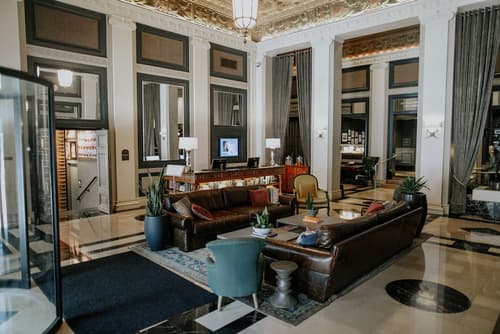 Sentinel Hotel, Reception