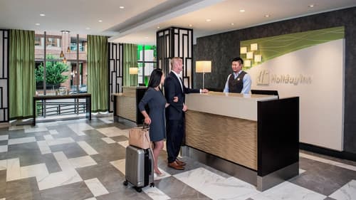 Holiday Inn & Suites Vancouver Downtown by IHG, Reception