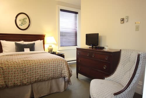 The Halliburton, Room