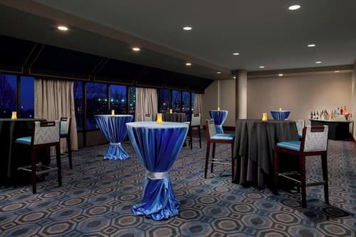 Courtyard by Marriott Boston-Cambridge, Reception