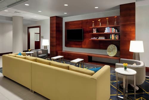 Courtyard by Marriott Boston-Cambridge, Lobby lounge