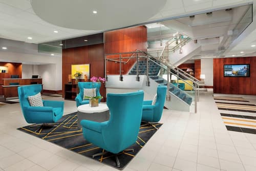 Courtyard by Marriott Boston-Cambridge, Lobby lounge