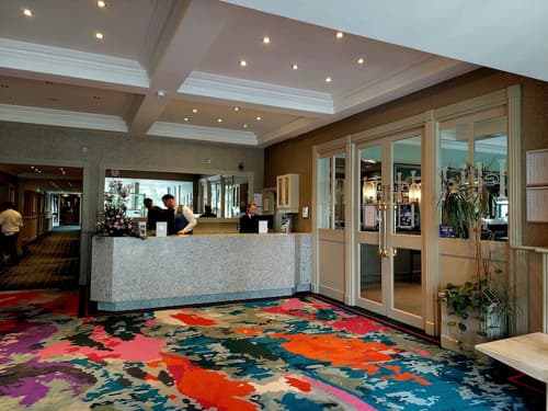 Flannery's Hotel Galway, Reception