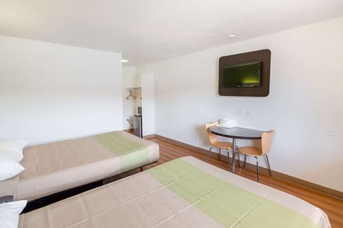 Motel 6 El Paso, TX - Airport - Fort Bliss, Room