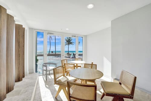 Hotel Sheldon, Lobby sitting area