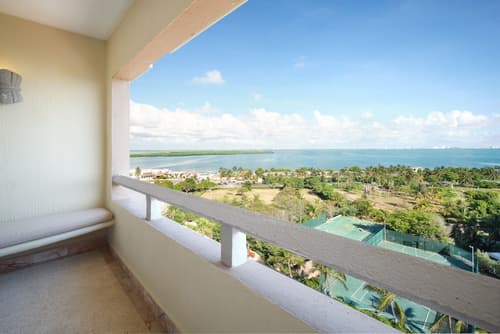 Wyndham Grand Cancun All Inclusive Resort & Villas, View from room