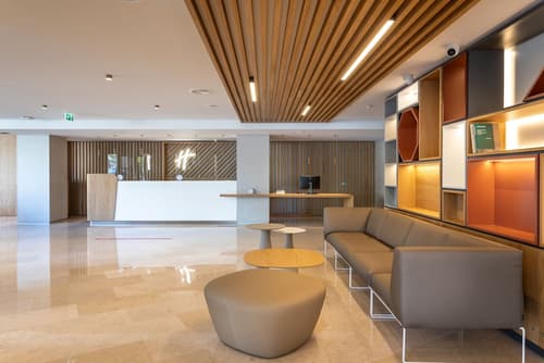 Holiday Inn Lisbon by IHG, Reception