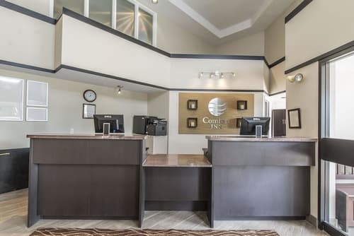 Comfort Inn, Lobby
