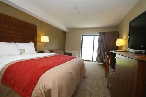 Comfort Inn, Room