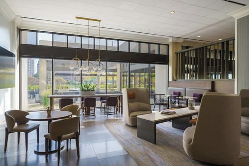 The Westin O'Hare, Lobby