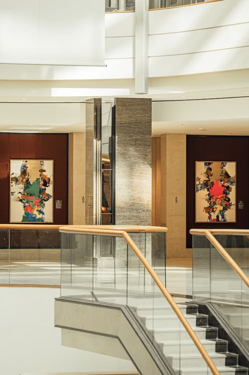 Lotte Hotel World, Lobby