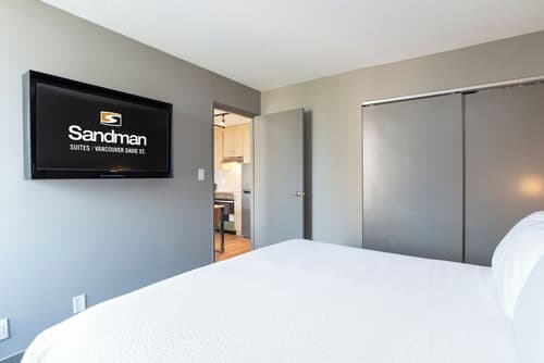 Sandman Suites Vancouver on Davie, Room