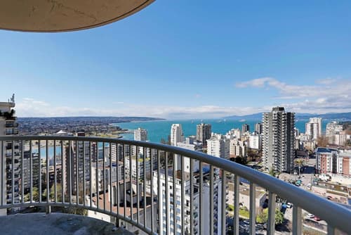 Sandman Suites Vancouver on Davie, Beach/ocean view