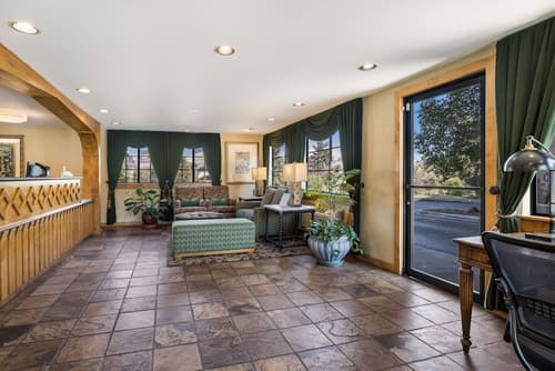 Best Western Windsor Inn, Lobby