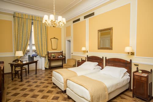 Bristol Palace Hotel, Room