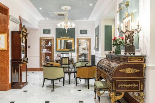 Bristol Palace Hotel, Lobby sitting area