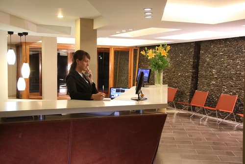 Las Lengas Hotel, Reception
