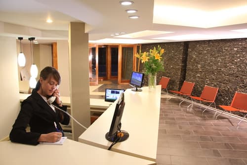 Las Lengas Hotel, Reception