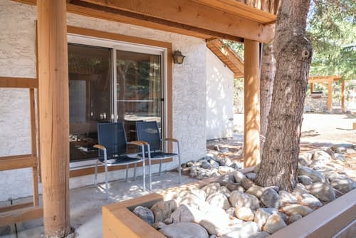 Banff Rocky Mountain Resort, Terrace/patio