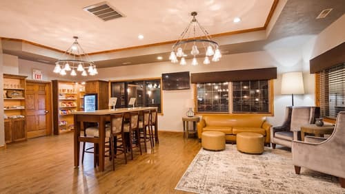 Best Western Buffalo Ridge Inn, Lobby