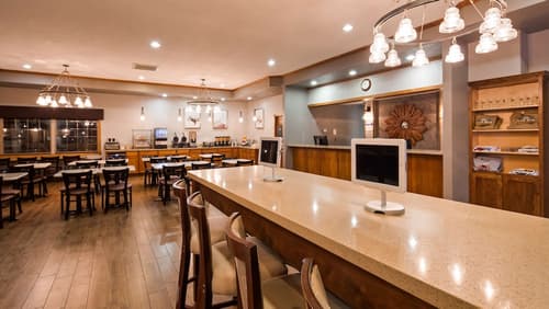 Best Western Buffalo Ridge Inn, Lobby