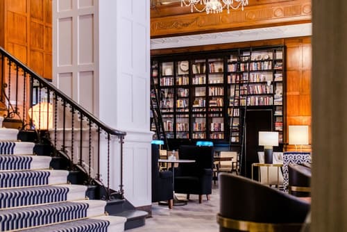 Heathman Hotel, Lobby