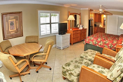 Gulfcoast Inn Naples, Room