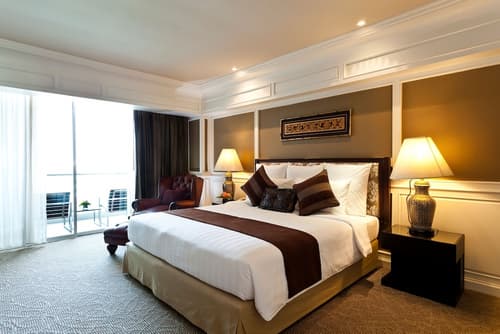 Royal Princess Larn Luang, Room