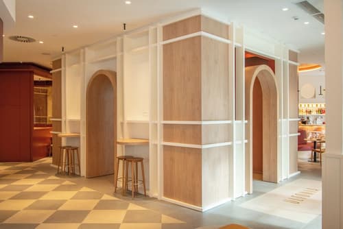 Hotel Gran Ultonia, Reception