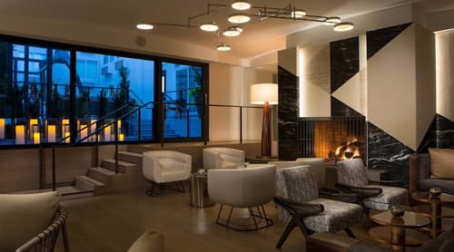 Hotel Zoe Fisherman's Wharf, Interior entrance