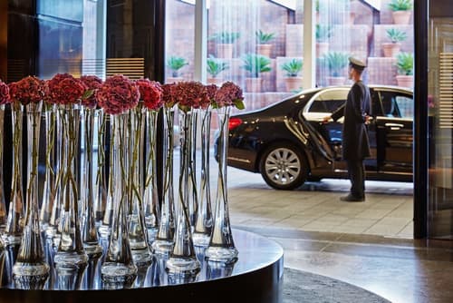 Hotel Arts Barcelona, Lobby