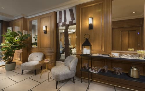 Dauphine Saint Germain Hotel, Reception