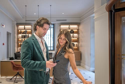 Palazzo Montebello, Reception