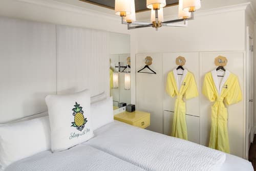 Staypineapple, A Delightful Hotel, South End, Room