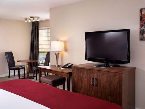 Huntingdon Hotel and Suites, Room