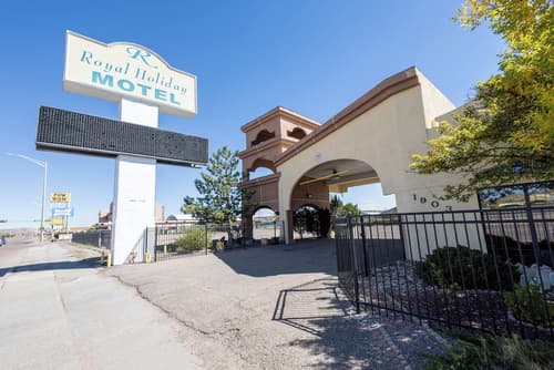 Royal Holiday Motel By Belvilla Gallup I-40, Primary image