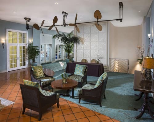 The Palms Hotel & Spa, Lobby sitting area