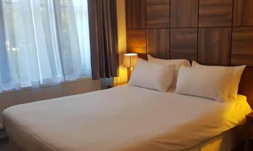 Stanhill Court Hotel, a member of Radisson Individuals, Room