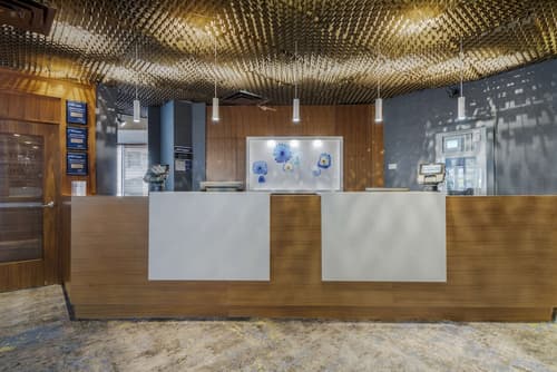 Best Western Premier Chateau Granville Hotel & Suites & Conf. Centre, Lobby