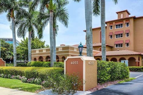 Inn of Naples, Tapestry Collection by Hilton, Exterior