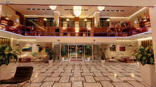 Tirana International Hotel & Conference Centre, Lobby