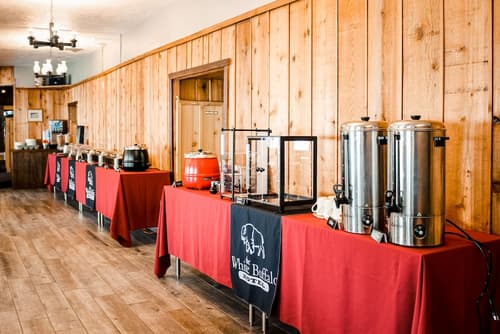 White Buffalo, Restaurant