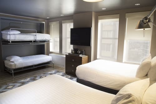 The Gallivant Times Square, Room