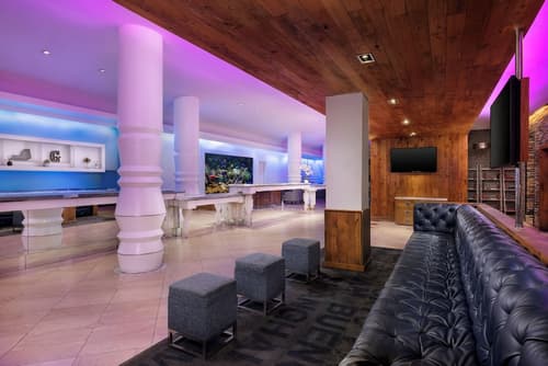 The Gallivant Times Square, Lobby