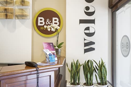 B&B Hotel Napoli, Reception