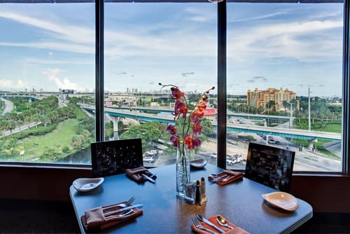 Holiday Inn Miami - International Airport by IHG, Restaurant