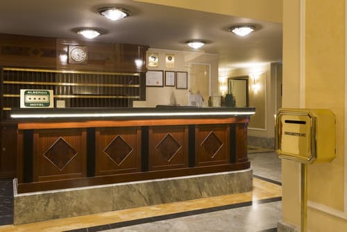 Doria Grand Hotel, Reception