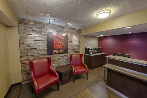 Red Roof Inn PLUS+ University at Buffalo - Amherst, Lobby lounge