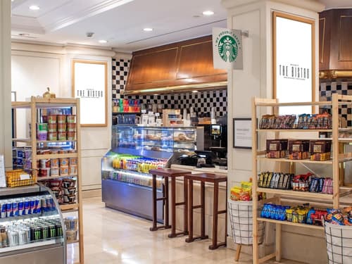 Hilton Los Angeles Airport, Snack bar