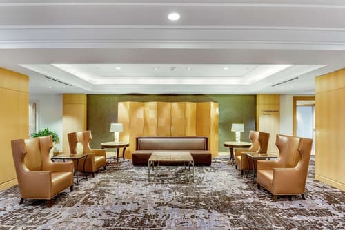 Hilton Los Angeles Airport, Lobby